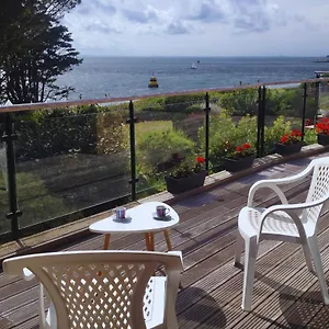 vacances-au-plus-proche-de-la-petite-mer.inbrittany.com/