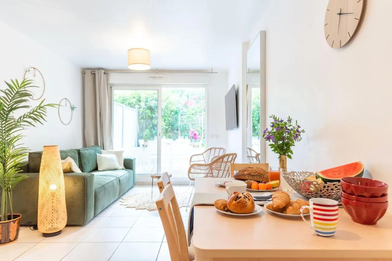Bao Location - Ideal Pro & Groupe - Calme - Lumineux - Wifi - Terrasse - Jardin - Plage A 2Km - Proche Centre Ville, Gare, Commerces - Parking Prive Toulon